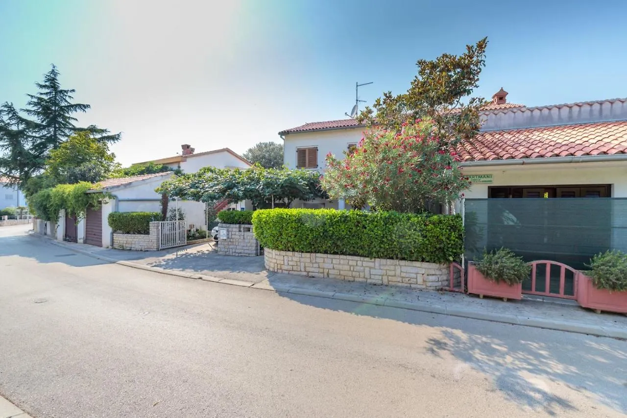 *** Affittacamere Apartments Kamelia Pola Croazia