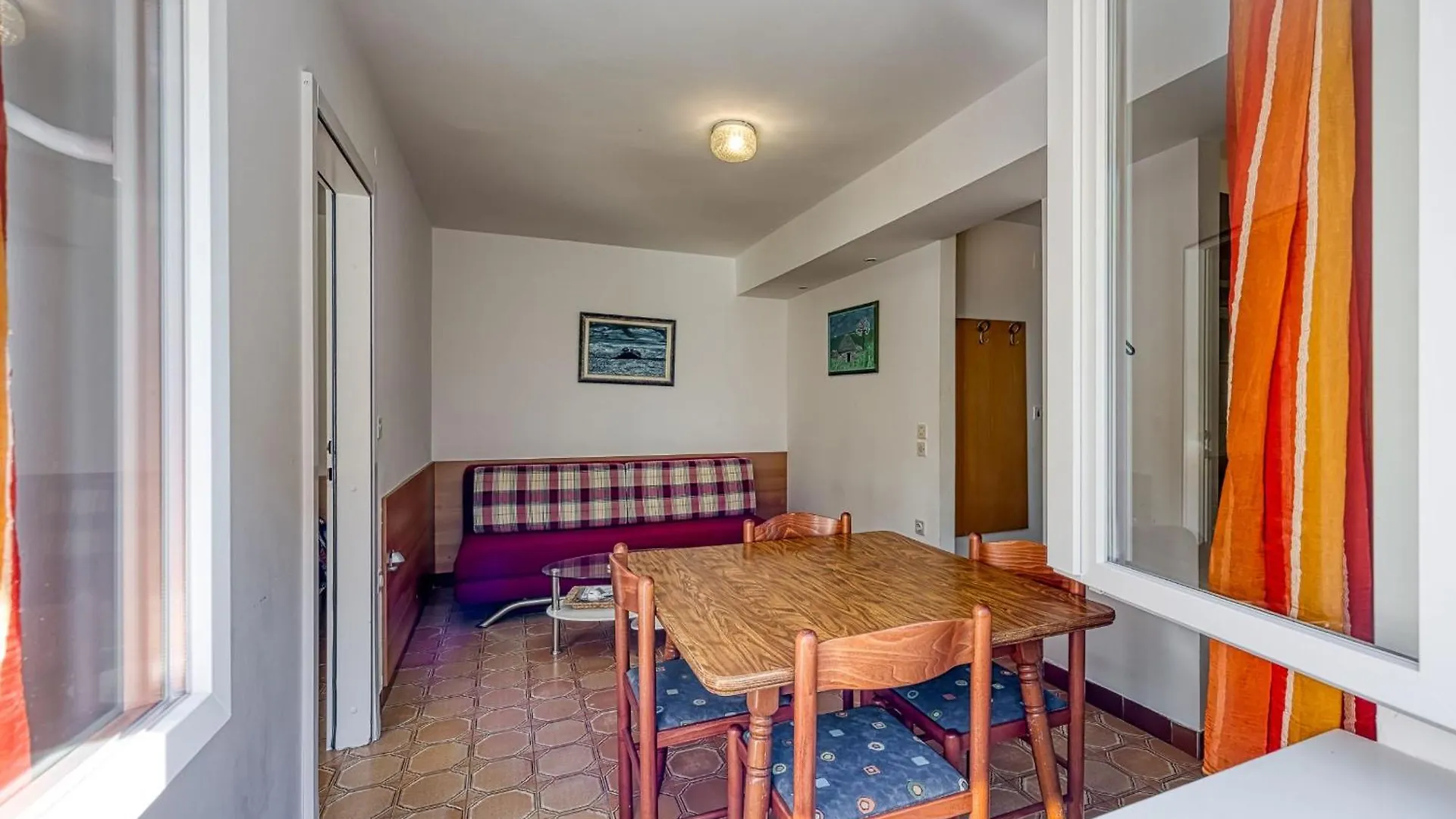 Affittacamere Apartments Kamelia Pola