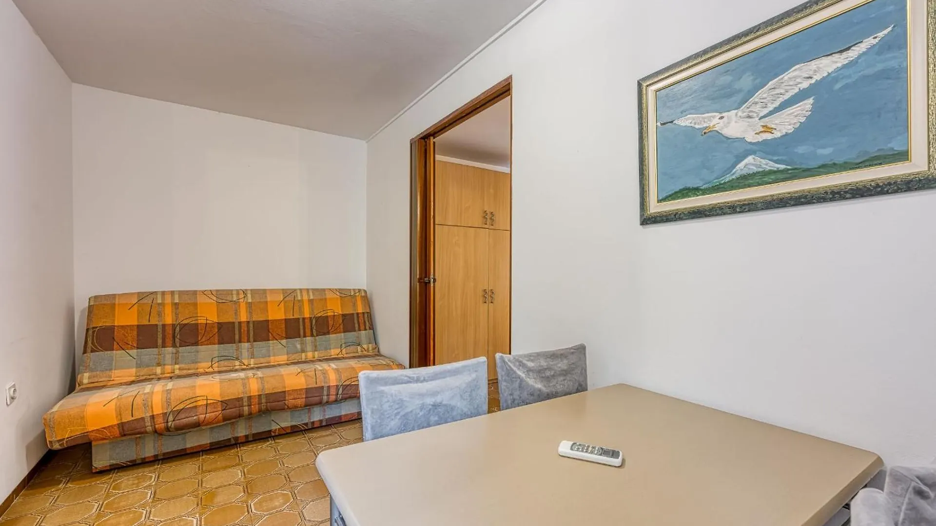 Affittacamere Apartments Kamelia Pola